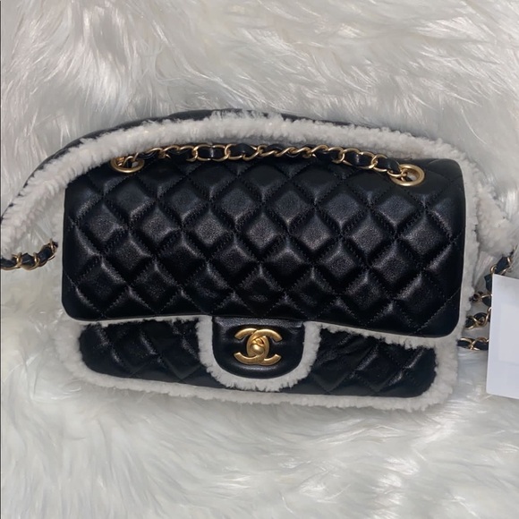 Chanel Lambskin Shearling Large CC Flap Bag - Picture 4 of 12